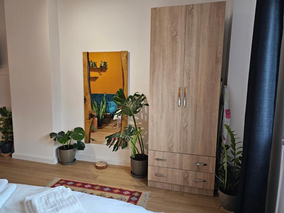 Vibe Studio Apartment Tirana Exterior photo